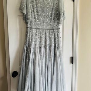 Mac Duggal formal dress size 12